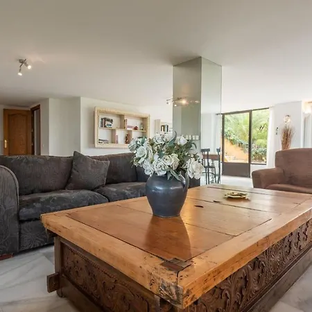 Semesterbostad Hanami Cumbres Borrascosas By Ruralidays Estepona