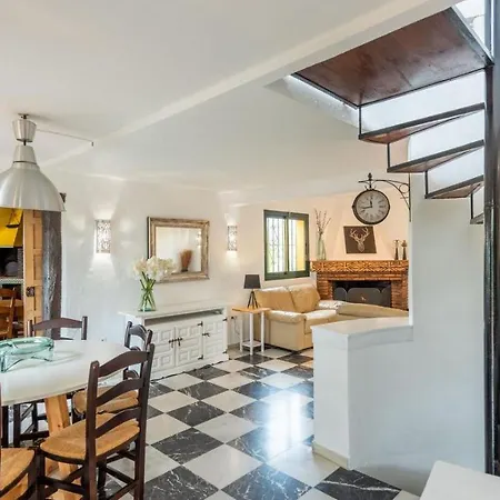 Hanami Cumbres Borrascosas By Ruralidays * Estepona