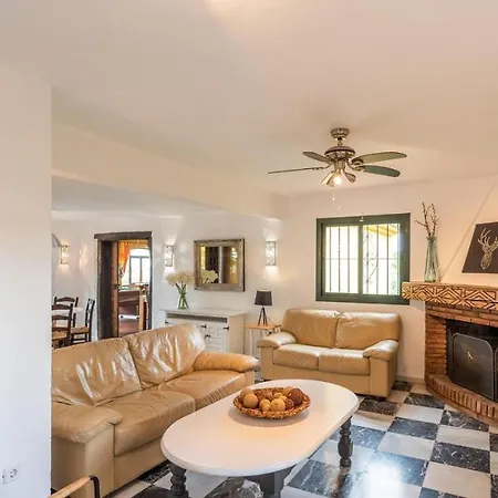 Hanami Cumbres Borrascosas By Ruralidays Estepona