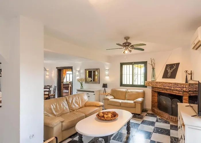 Hanami Cumbres Borrascosas By Ruralidays Estepona